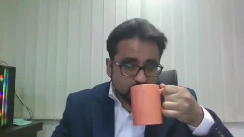 Ballbusting Slave online show from December 2024 06:33:02 AM