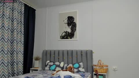 Snapshot of bam_bi chatting on February 2025 03:40:01 PM Kira online show from February 2025 03:40:01 PM