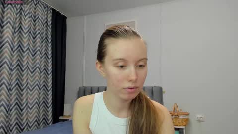 Snapshot of bam_bi chatting on February 2025 06:23:01 PM Kira online show from February 2025 06:23:01 PM