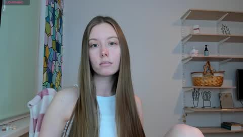 Snapshot of bam_bi chatting on November 2025 09:28:01 PM Kira online show from November 2025 09:28:01 PM