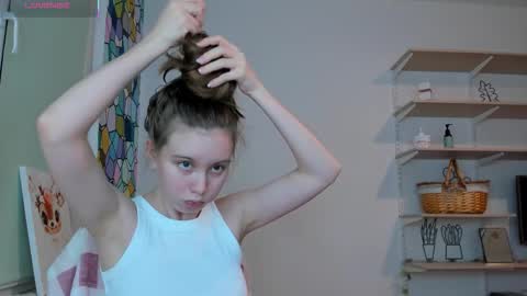 Snapshot of bam_bi chatting on November 2025 03:06:02 AM Kira online show from November 2025 03:06:02 AM