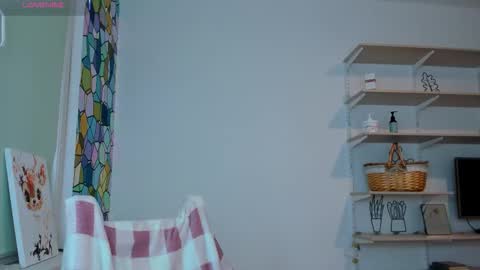 Snapshot of bam_bi chatting on November 2025 01:48:01 PM Kira online show from November 2025 01:48:01 PM