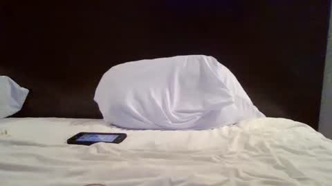 Snapshot of bambisexunit chatting on February 2025 05:57:02 PM AbeSexxxx online show from February 2025 05:57:02 PM