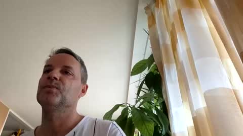 Snapshot of bananasplit1900 chatting on February 2026 08:41:01 AM bananasplit1900 online show from February 2026 08:41:01 AM