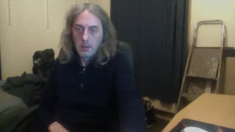 Snapshot of bangintoleather chatting on December 2025 03:02:02 AM bangintoleather online show from December 2025 03:02:02 AM