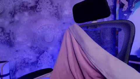 Snapshot of barbara_dennis chatting on October 2025 04:14:01 AM barbara_dennis online show from October 2025 04:14:01 AM