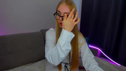 BarbaraChic online show from May 2026 10:08:02 AM