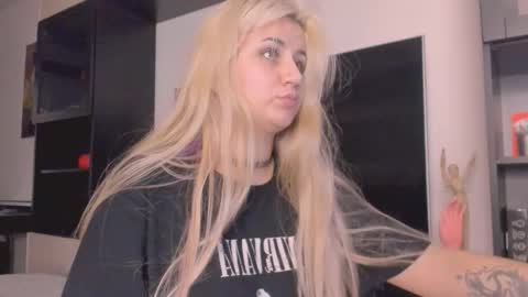 Snapshot of barbarasiren chatting on October 2025 06:31:02 PM barbarasiren online show from October 2025 06:31:02 PM