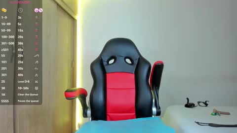 Snapshot of barbie_ebony_ chatting on December 2025 05:04:02 AM Nicolle online show from December 2025 05:04:02 AM