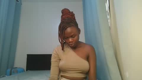 queen online show from December 2025 09:16:02 AM