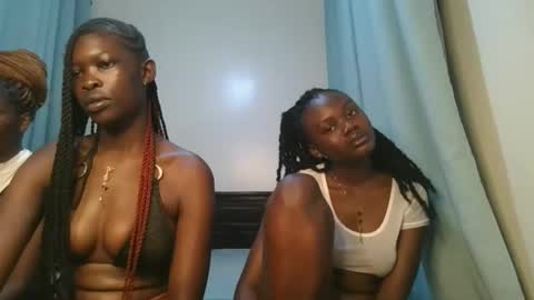 queen online show from January 2026 09:20:02 PM