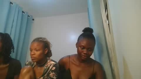 queen online show from April 2026 12:28:01 PM