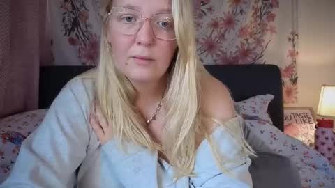 barbiegirl966 online show from September 2025 08:37:01 AM