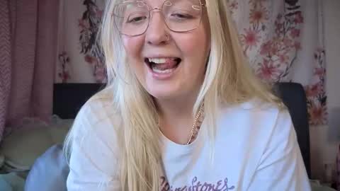 barbiegirl966 online show from November 2025 09:52:02 AM