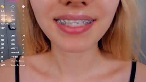 Mia online show from July 2026 02:32:02 PM