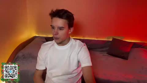 Snapshot of barney_kevin chatting on December 2024 06:58:02 PM Fansly Barney and Kevin T online show from December 2024 06:58:02 PM