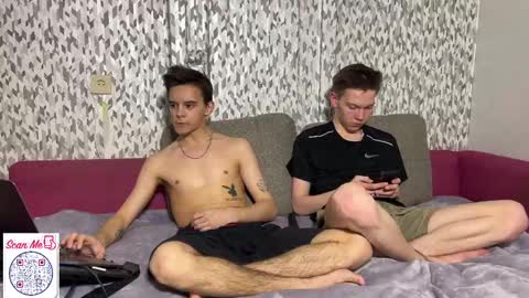 Snapshot of barney_kevin chatting on January 2025 08:54:01 PM Fansly Barney and Kevin T online show from January 2025 08:54:01 PM