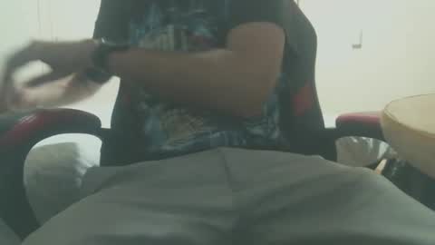 Snapshot of baronminuit69 chatting on January 2025 01:37:02 PM baronminuit69 online show from January 2025 01:37:02 PM