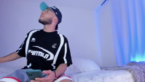 Bruce  online show from January 2025 05:02:02 AM