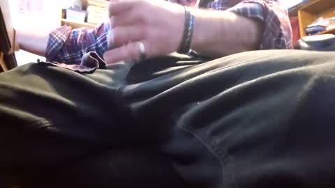 bartender3127 online show from December 2024 06:39:01 PM