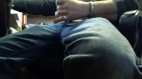 bartender3127 online show from March 2025 04:41:01 PM