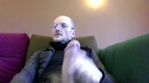 Snapshot of basiccamguy chatting on January 2025 02:46:01 PM basiccamguy online show from January 2025 02:46:01 PM