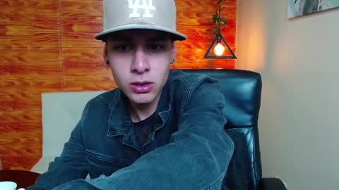 Bastian online show from January 2025 05:05:02 AM