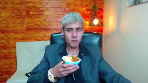 Bastian online show from January 2025 05:20:01 PM