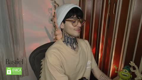 Bastiel online show from October 2025 11:48:01 PM