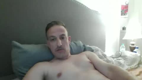 Snapshot of batboy2121 chatting on March 2026 02:17:01 AM babtboy2121 online show from March 2026 02:17:01 AM