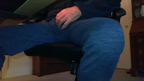 Snapshot of batebro13 chatting on November 2025 03:12:01 PM BateBro13 online show from November 2025 03:12:01 PM