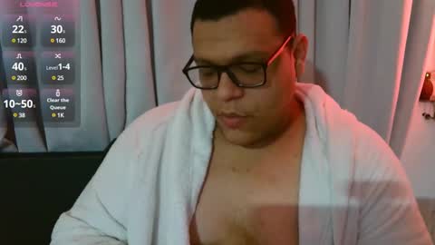 Snapshot of batman2430 chatting on February 2025 09:37:01 AM brian online show from February 2025 09:37:01 AM