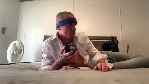 Snapshot of battlewolfxx chatting on January 2025 03:50:01 PM battlewolfxx online show from January 2025 03:50:01 PM