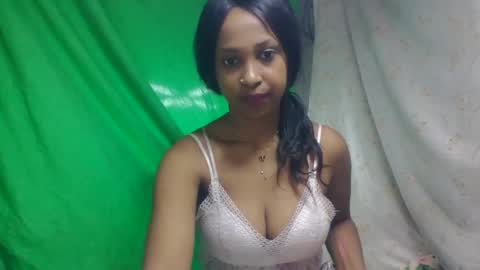 Snapshot of bavianona chatting on November 2025 04:23:02 AM bavianona online show from November 2025 04:23:02 AM