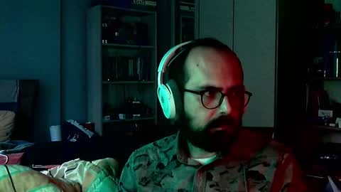 Snapshot of bayto chatting on October 2025 03:21:02 PM bayto online show from October 2025 03:21:02 PM