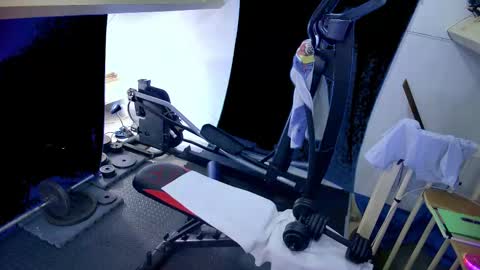 bazzz_8 online show from February 2025 05:53:01 PM