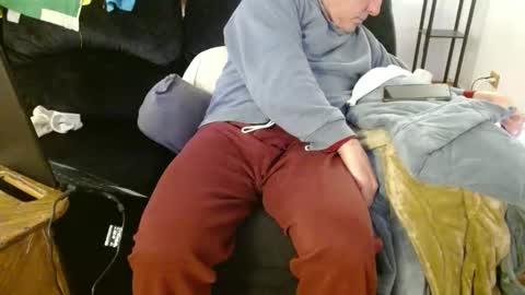 bbboooyyy11 online show from February 2025 04:40:01 AM