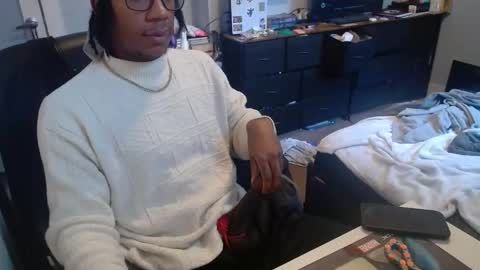 Snapshot of bbc_elrey chatting on February 2026 09:01:01 PM Racks online show from February 2026 09:01:01 PM