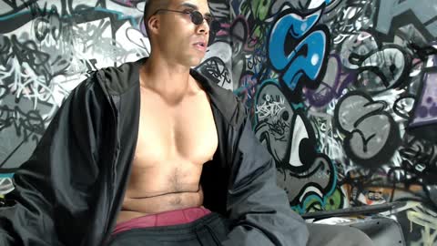 Snapshot of bbc_monster1 chatting on December 2024 11:35:02 PM Justin online show from December 2024 11:35:02 PM