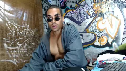 Snapshot of bbc_monster1 chatting on March 2025 03:38:02 PM Justin online show from March 2025 03:38:02 PM