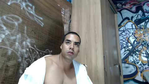 Snapshot of bbc_monster1 chatting on November 2025 10:34:01 PM Justin online show from November 2025 10:34:01 PM