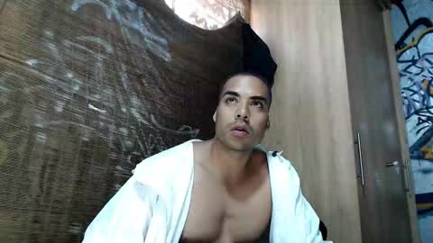 Snapshot of bbc_monster1 chatting on November 2025 07:13:02 PM Justin online show from November 2025 07:13:02 PM