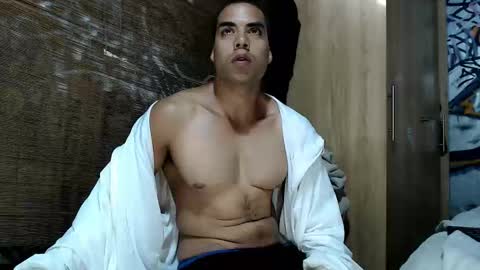 Snapshot of bbc_monster1 chatting on November 2025 09:08:01 PM Justin online show from November 2025 09:08:01 PM