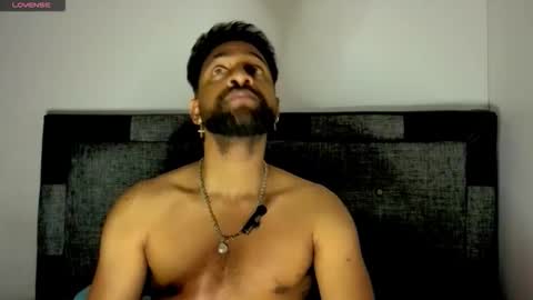 john online show from November 2025 04:00:01 AM