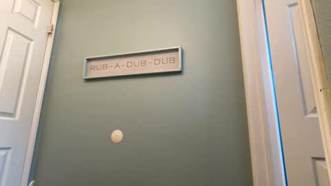 bbeeaa672_ online show from April 2026 10:52:02 PM