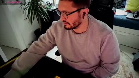 Snapshot of bbking1980 chatting on December 2024 01:06:01 PM CallMeDaddy online show from December 2024 01:06:01 PM