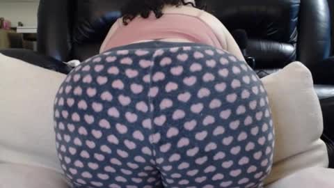 Snapshot of bbwmilfforcamfun chatting on November 2025 03:05:02 PM Julie online show from November 2025 03:05:02 PM