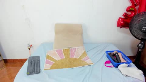 Salome online show from April 2026 07:40:01 PM