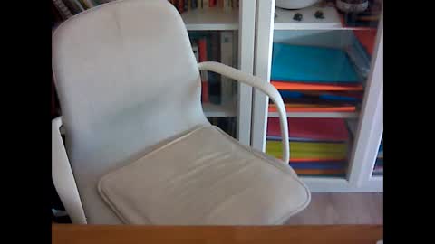 Snapshot of bcn1959 chatting on December 2025 01:39:02 PM bcn1959 online show from December 2025 01:39:02 PM