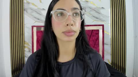 daniela villamizar online show from December 2025 02:37:01 PM